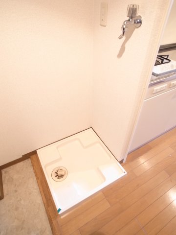 その他設備　洗濯機置き場は室内に。