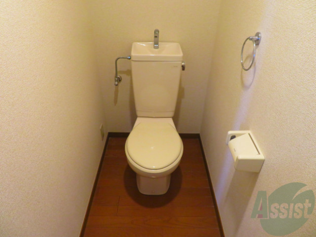トイレ　トイレも、スペースが広々していて、いいですね。