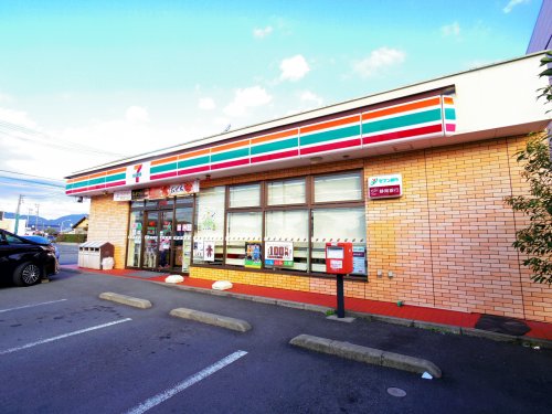 コンビニ　セブンイレブン 焼津小川店（コンビニ）まで280m