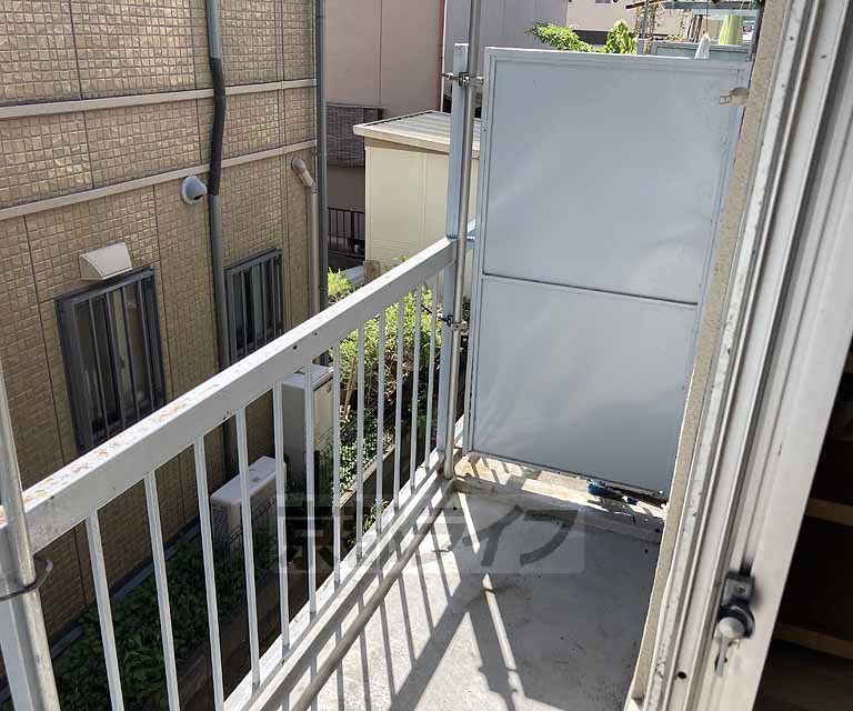 バルコニー　日当たりのよいバルコニーです！