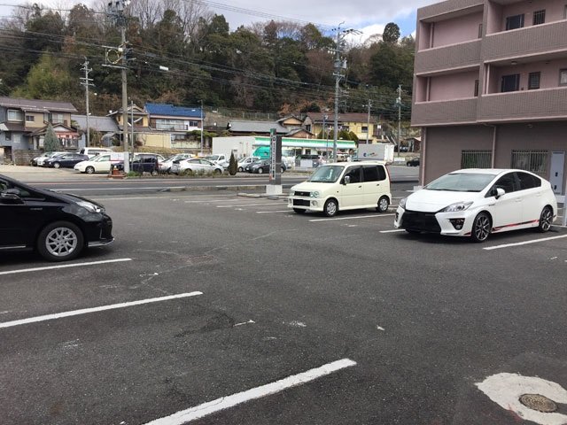 駐車場　駐車場