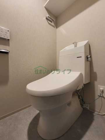 トイレ　別部屋参考写真となります。