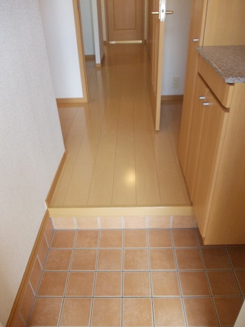 玄関　図面と現状に相違がある場合には現状を優先
