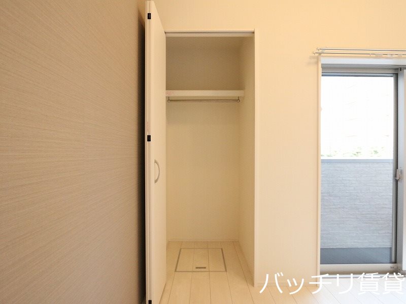 収納　同型タイプの為、現状を優先致します。