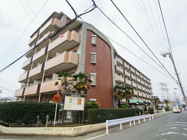 建物外観　☆タイル張りの外観☆