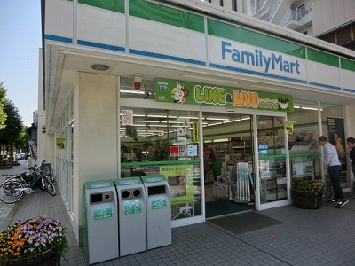コンビニ　ファミリーマート伊勢佐木町6丁目店（コンビニ）まで58m
