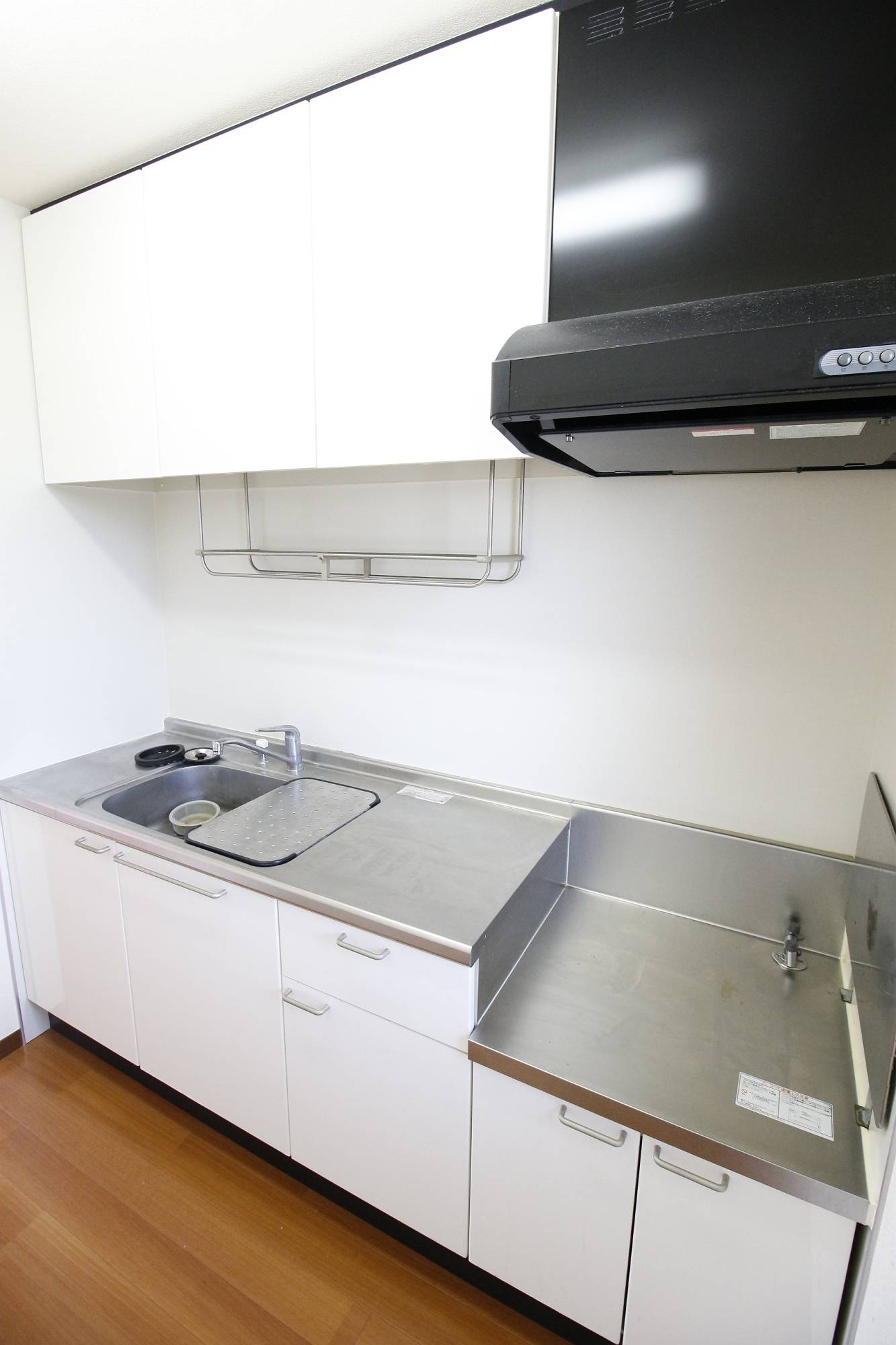 キッチン　別の部屋の写真です