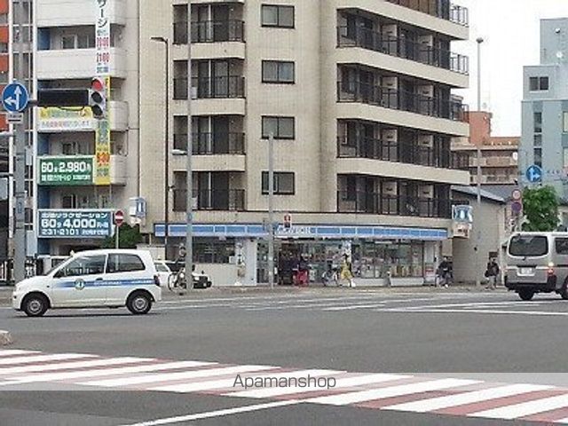 コンビニ　ローソン（コンビニ）まで179m
