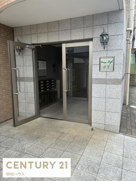 エントランス　清潔感のあるエントランスです！