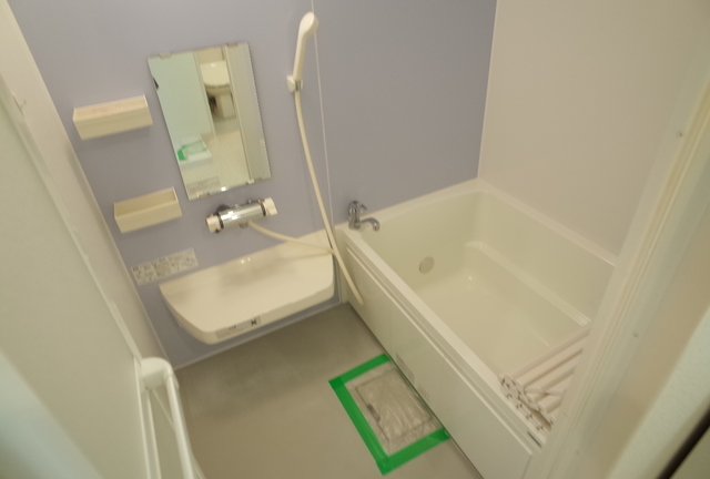 バス・シャワールーム　バスルーム