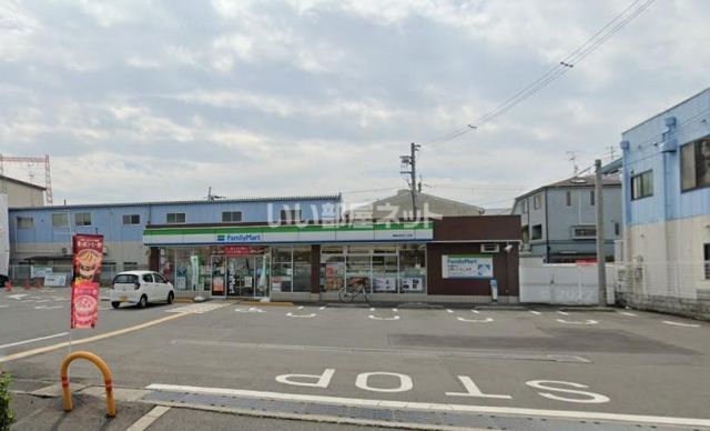 コンビニ　ファミリーマート 鳥飼本町五丁目店（コンビニ）まで192m