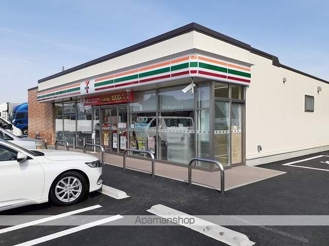 コンビニ　セブンイレブン一宮丹陽町三ツ井（コンビニ）まで512m