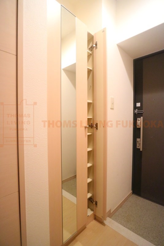 収納　シューズボックス　※別タイプ部屋参考写真