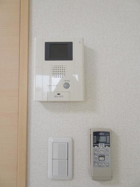 セキュリティ　モニター付インターホン