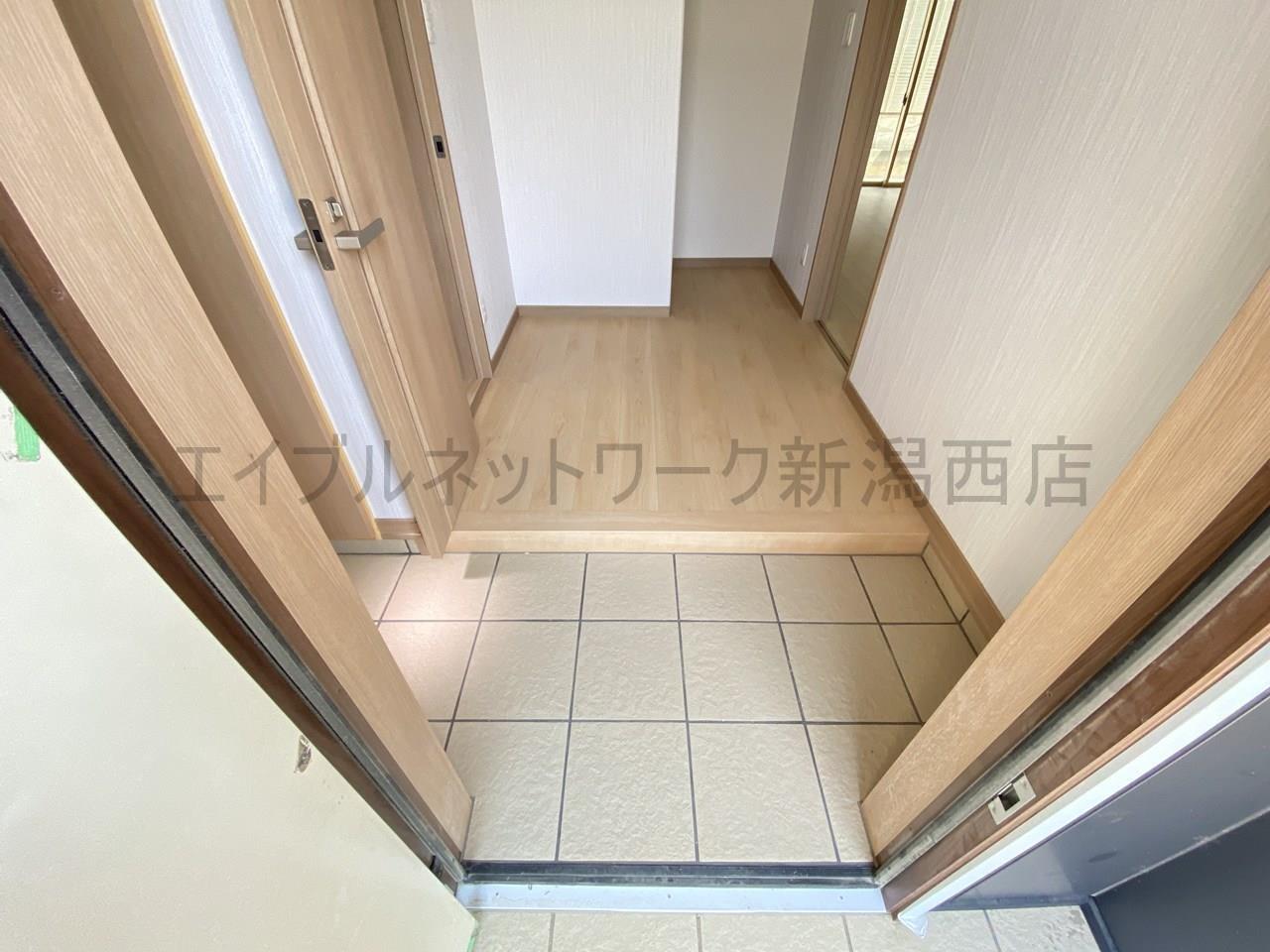 玄関　参考写真