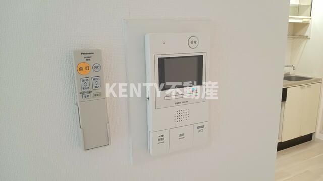 セキュリティ　モニター付きインターホン