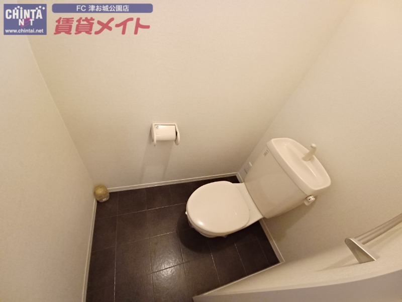 トイレ　別部屋参考写真です