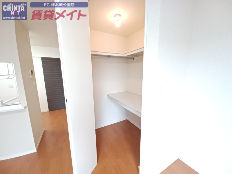 収納　別部屋参考写真です