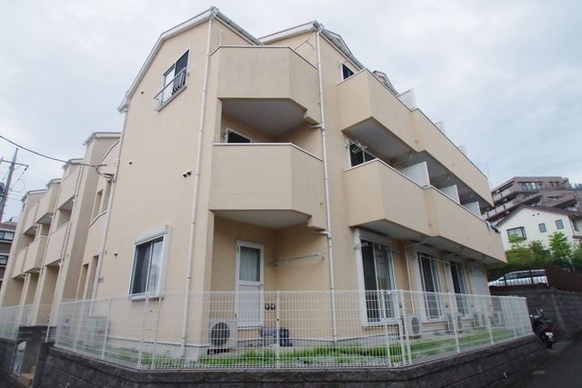 建物外観　★見学希望等はタウンハウジング中央林間店までお気軽に♪★