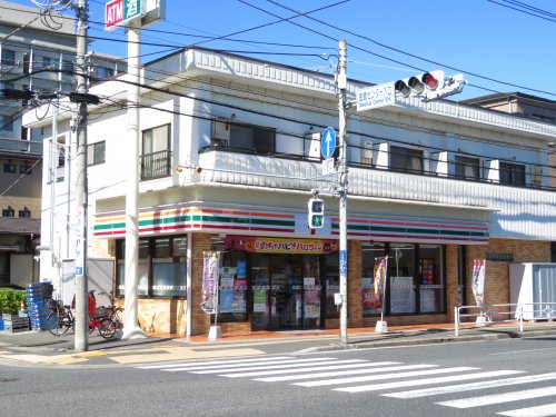 コンビニ　セブンイレブン 浦安当代島店（コンビニ）まで26m