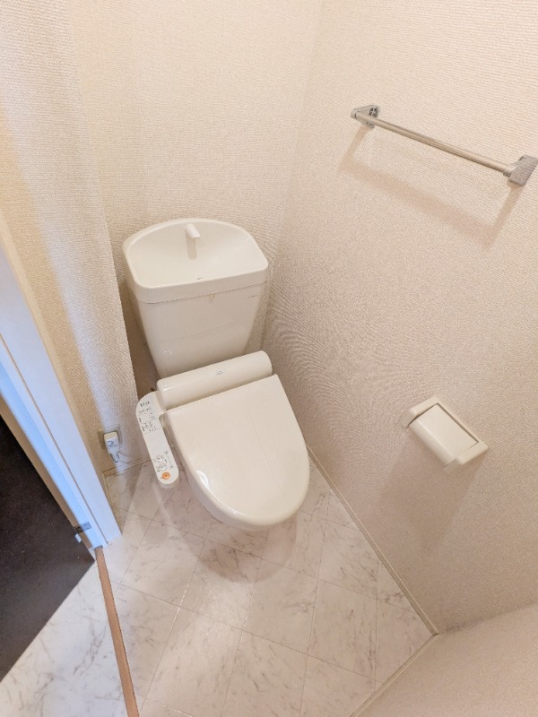 トイレ　図面と現状に相違がある場合には現状を優先