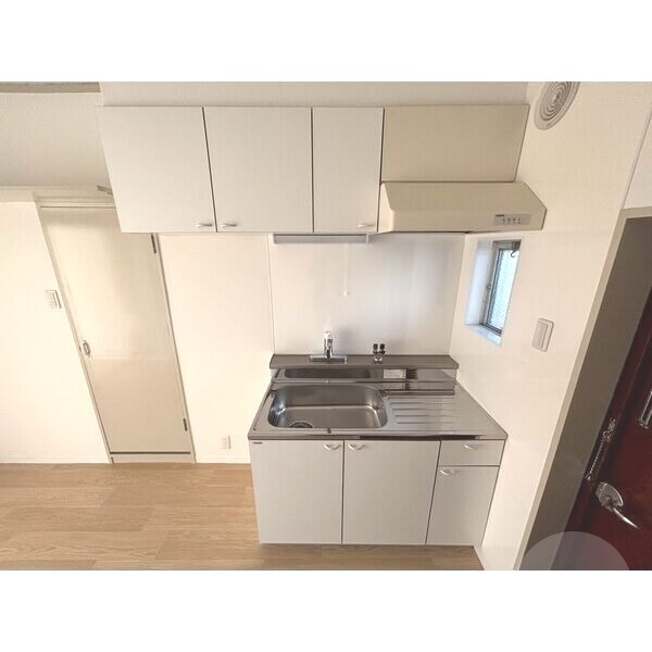 キッチン　同タイプ別部屋の写真