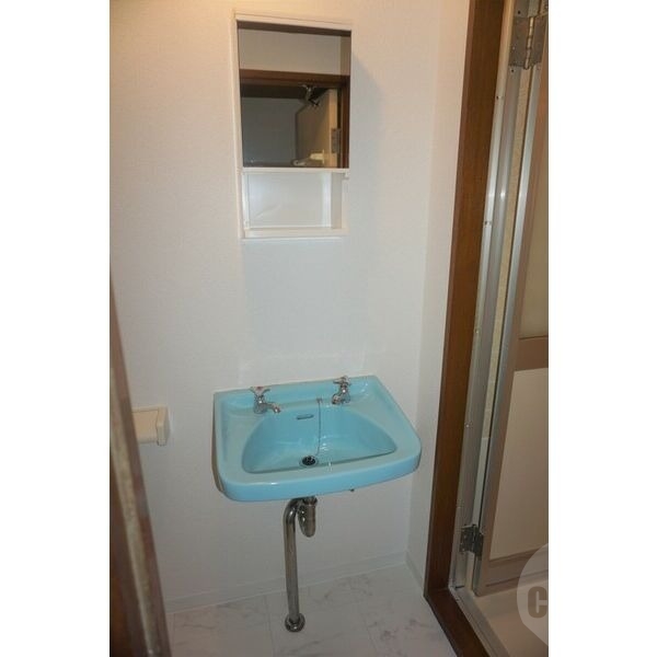 洗面設備　同タイプ別部屋の写真