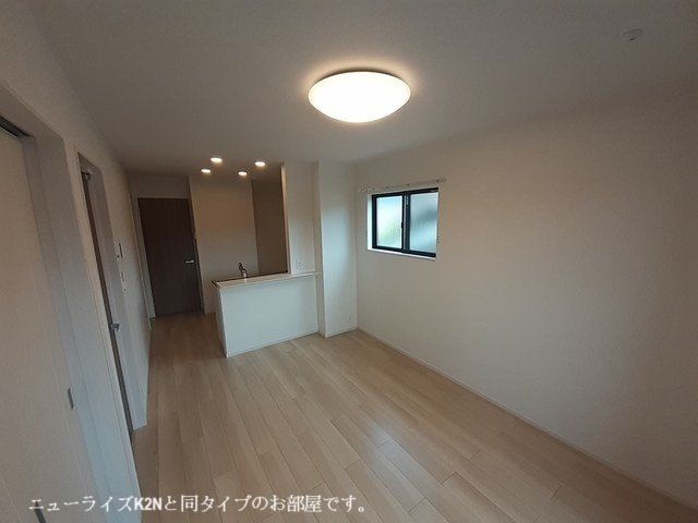 居室・リビング　こちらの居間で趣味の時間をお楽しみください