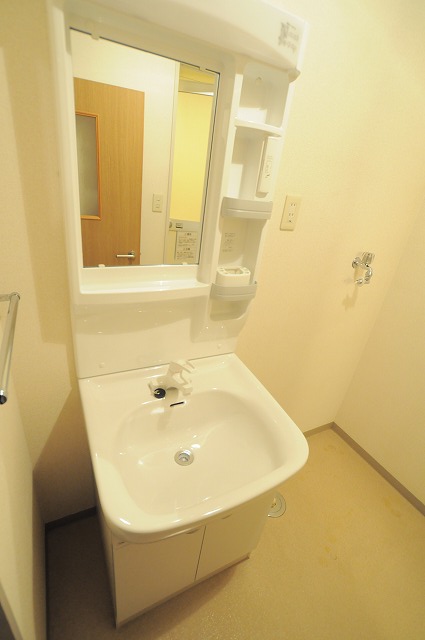 洗面設備　※他部屋参照画像※