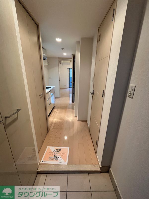 玄関　※参考写真