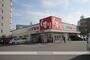 ドラックストア　スギ薬局日比野店（ドラッグストア）まで326m