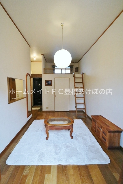 居室・リビング　同型別部屋写真