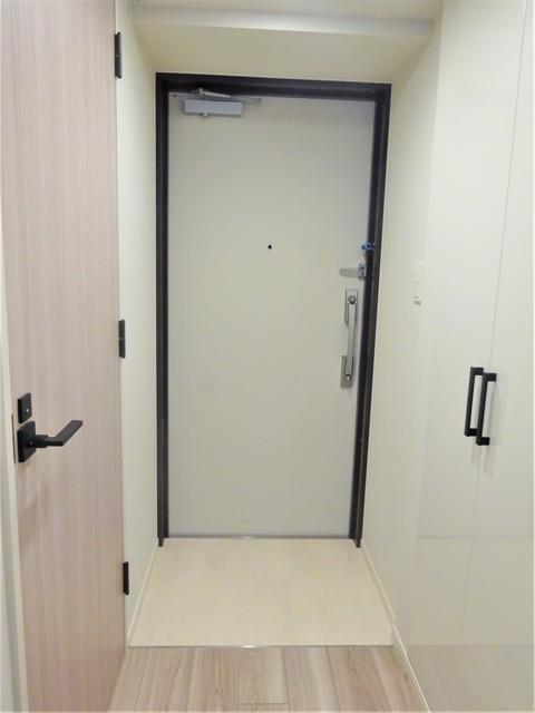 玄関　※写真は同タイプ住戸です。
