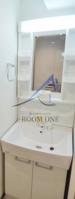 洗面設備　洗面台です。