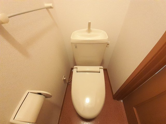 トイレ　清潔感のあるトイレです