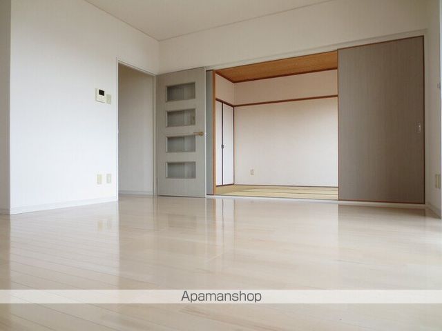 ラーバンハイツの居間写真