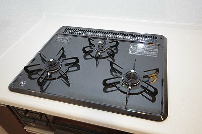 その他設備　３口コンロビルドインシステムキッチン