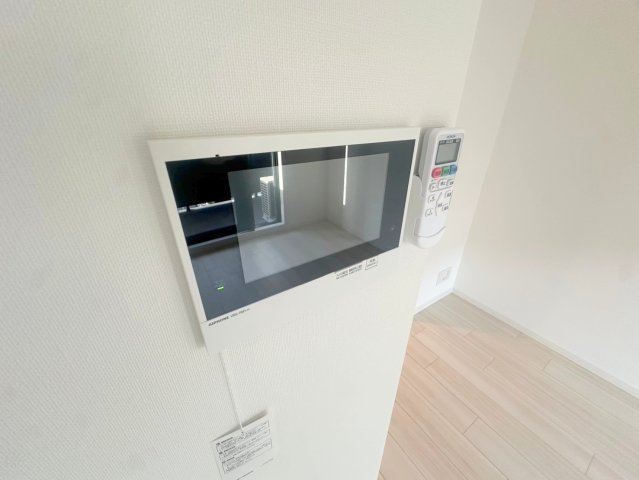 セキュリティ　TVモニターホンで来客が誰か確認してから開けて下さいね