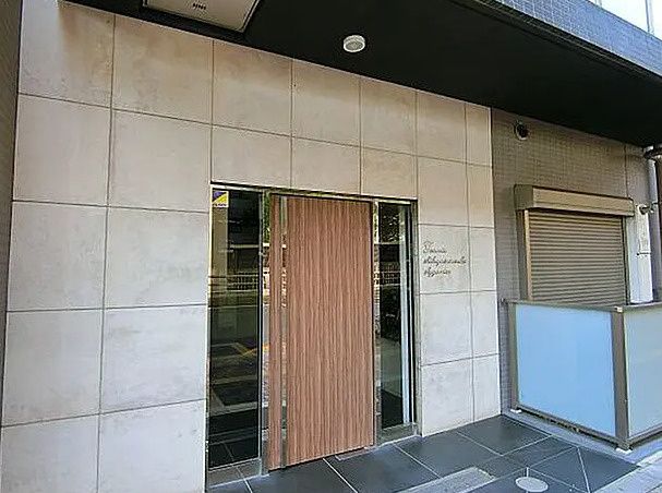 エントランス　建物の内部です