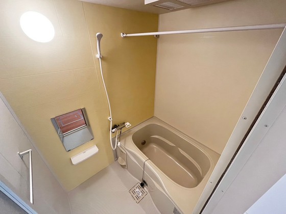 バス・シャワールーム　※別部屋の写真です