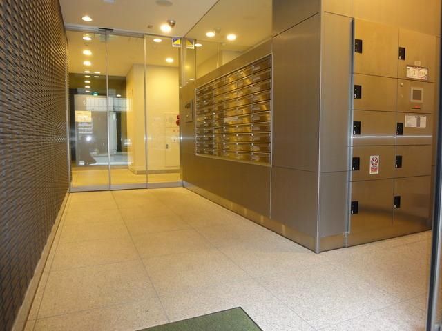 エントランス　オートロックセキュリィー導入物件　防犯カメラ設置