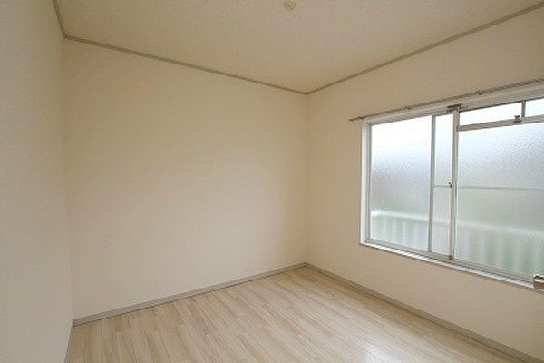 その他部屋・スペース　リフォームで綺麗なお部屋になって緒ます。