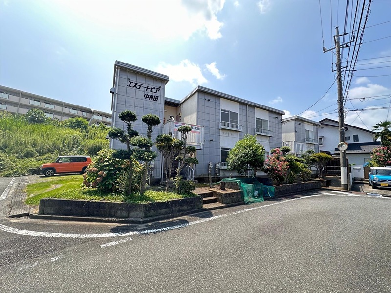 建物外観　閑静な住宅地にあるお部屋です。