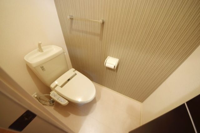 トイレ　ウォシュレット付きです♪