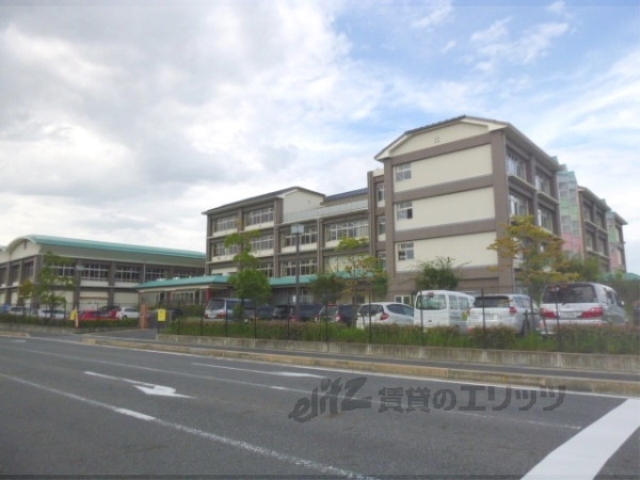 小学校　大宝東小学校（小学校）まで650m