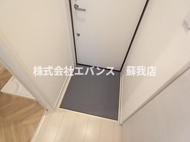 玄関　シューズボックスもある玄関です