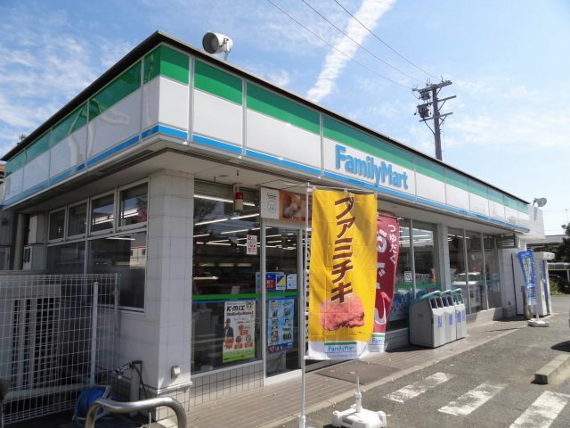 コンビニ　ファミリーマート浜松西伊場店（コンビニ）まで288m