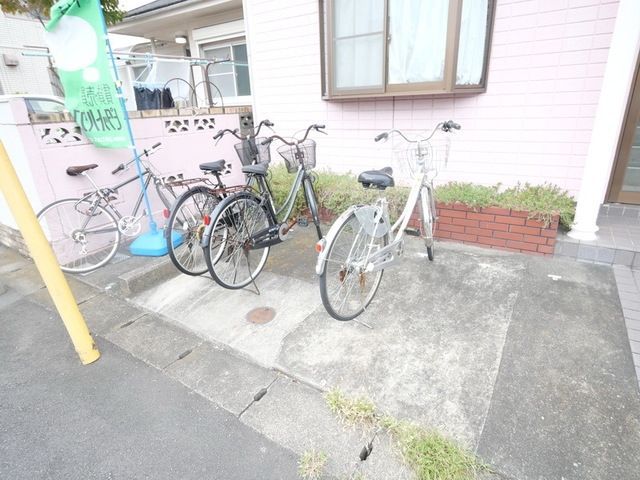 その他共有部分　★駐輪場の様子★