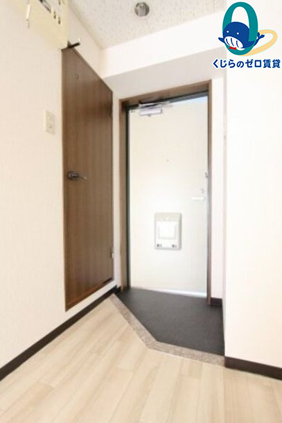 玄関　名古屋で一番初期費用の安い賃貸専門の不動産会社です(^^)