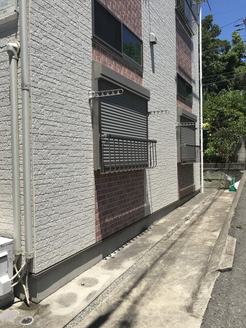 ロビー　物件前